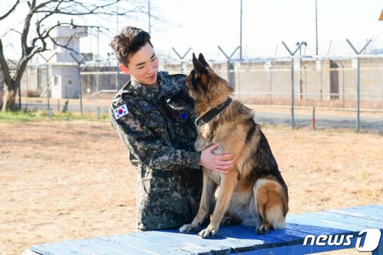 김 병장과 군견 ‘레다’…전역 후에도 이어간 전우애